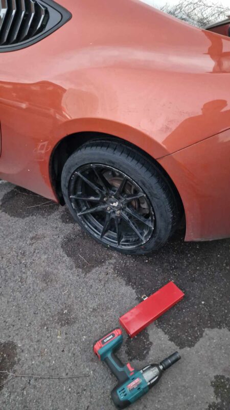 Puncture Pros - 24Hours7Days emergency Tyre change and replacement 9